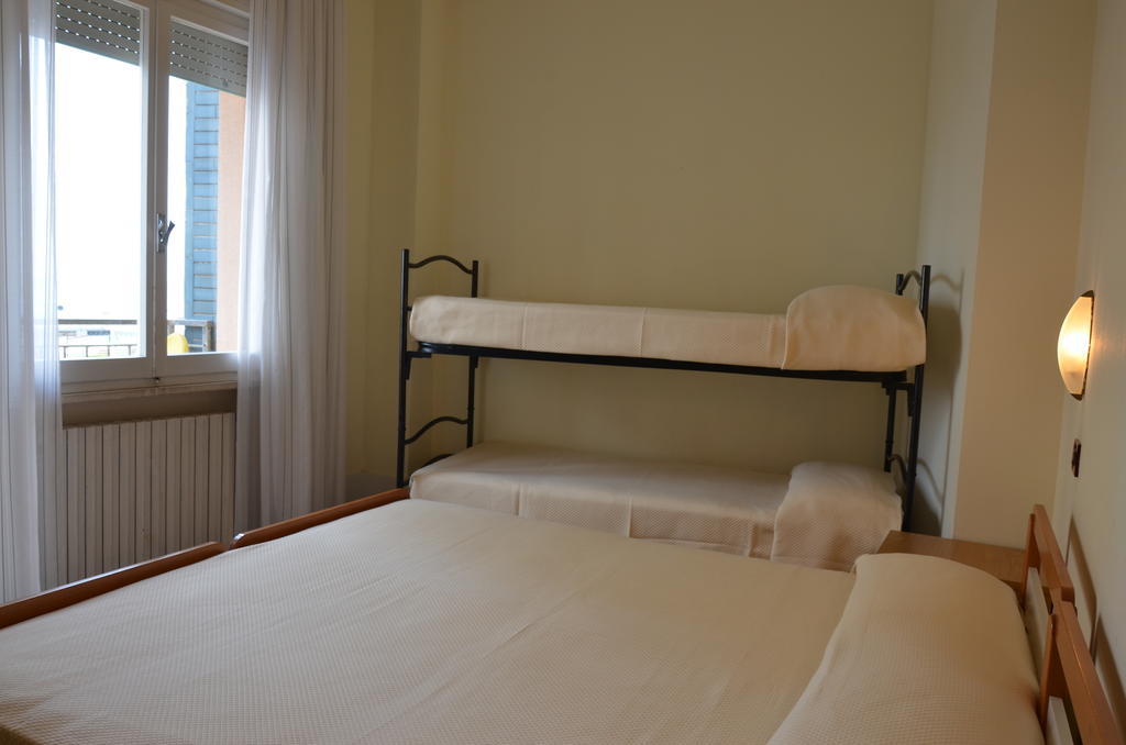Hotel Mirage Milano Marittima Exteriör bild