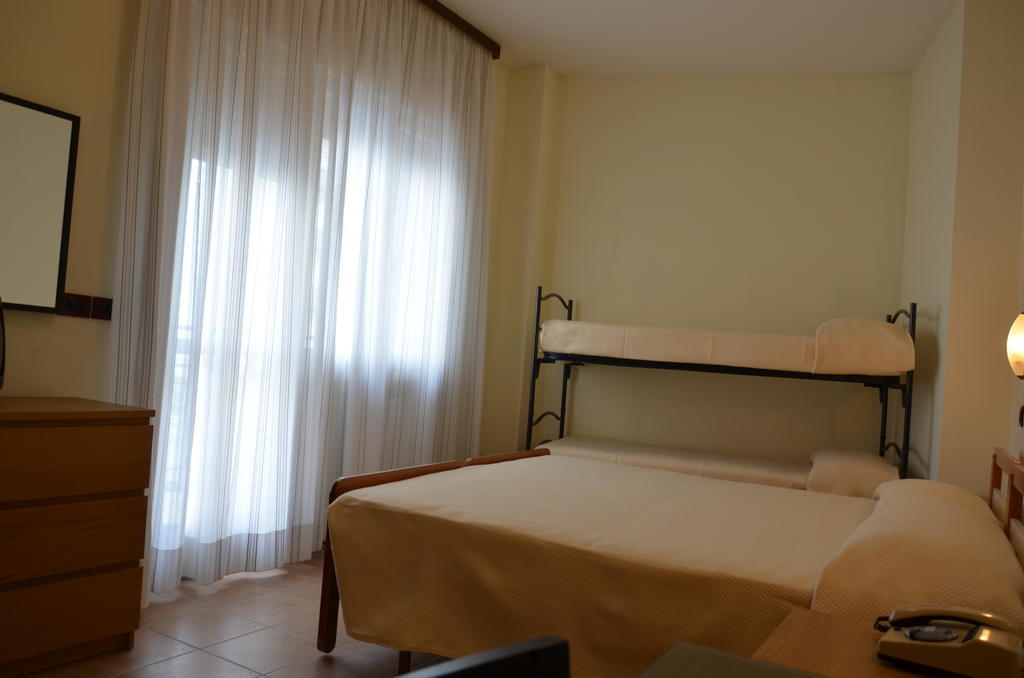 Hotel Mirage Milano Marittima Exteriör bild