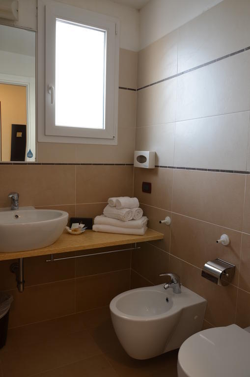 Hotel Mirage Milano Marittima Exteriör bild