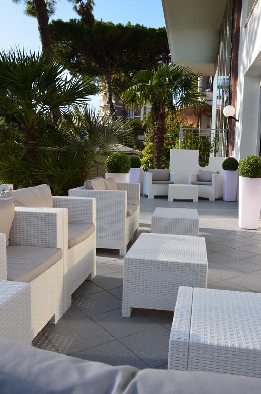 Hotel Mirage Milano Marittima Exteriör bild