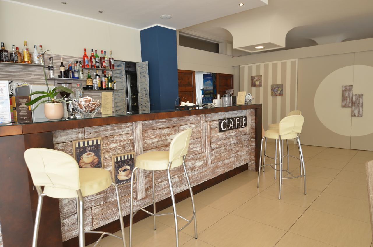 Hotel Mirage Milano Marittima Exteriör bild